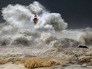 Porto, Portugal Image credits: Veselin Malinov