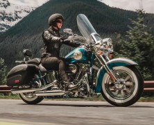 CVO_Softail_Deluxe_Riding