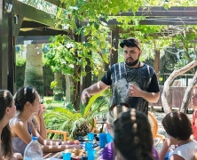 Мурат Шехель ведет занятия по маркетингу флористического бизнеса